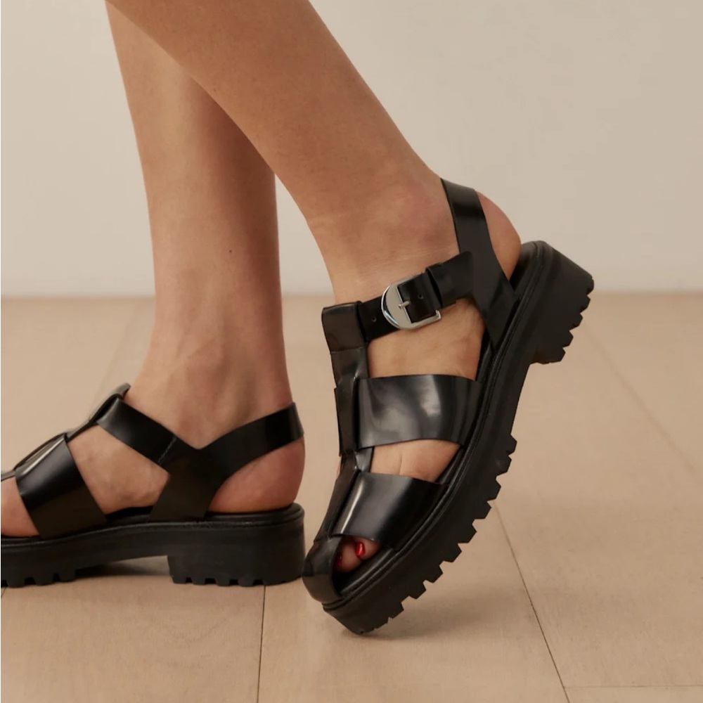 Reformation Andreas Fisherman Sandal in Black Leather Size 7.5